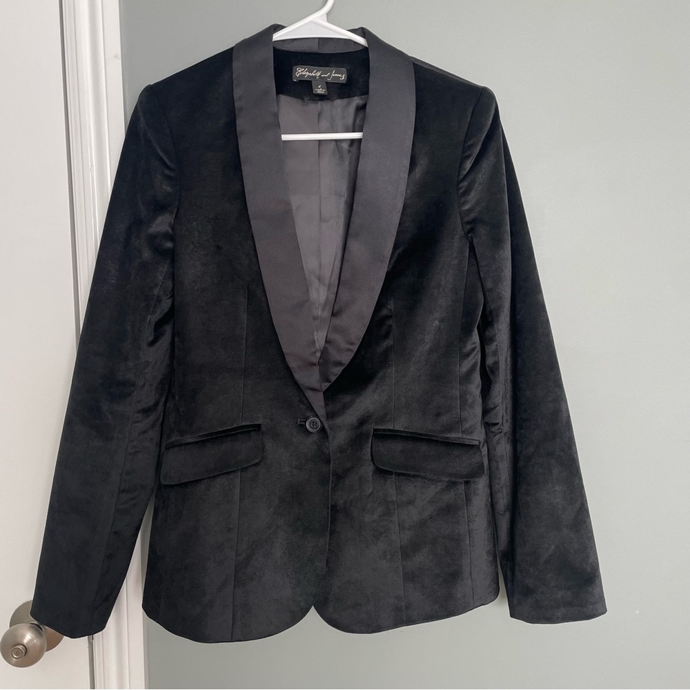 Elizabeth and James Soft Silk Blend Black Long Sleeve Tuxedo Blazer Jacket